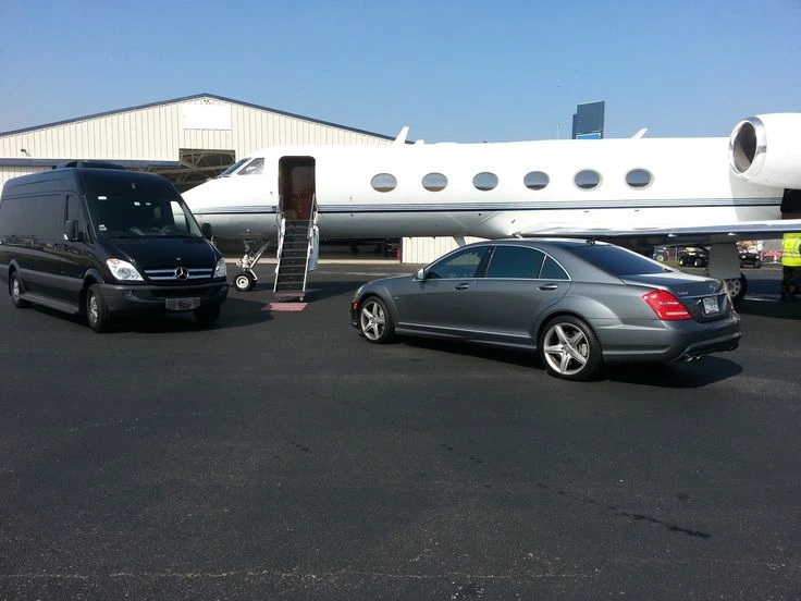 Private Transportation for Aurora Municipal Airport
