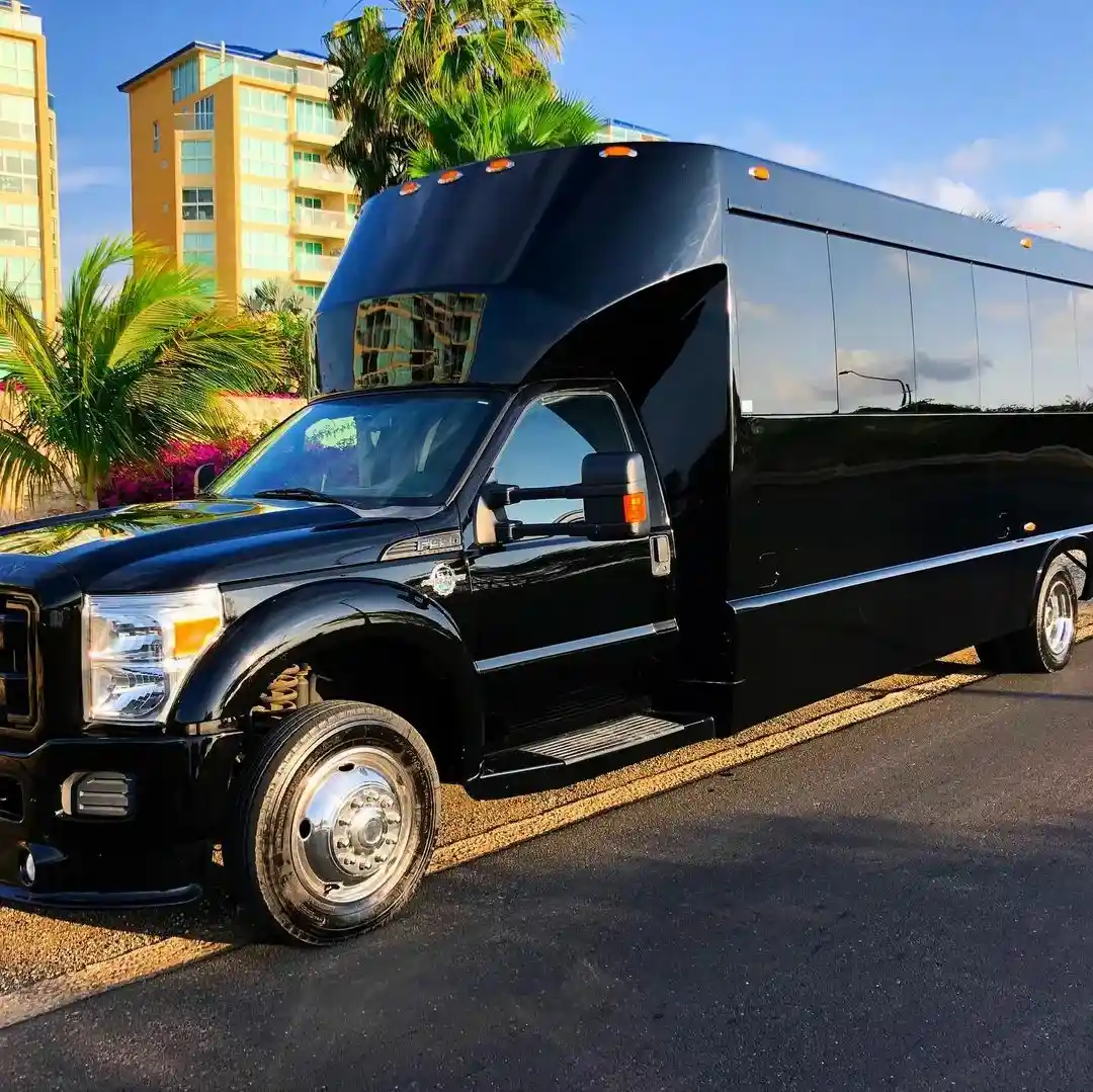 Shuttle Bus Transportation in Chicago IL