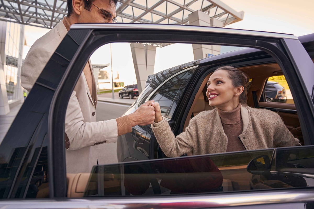 Limo, SUV or Executive Van for a Chicago Trip